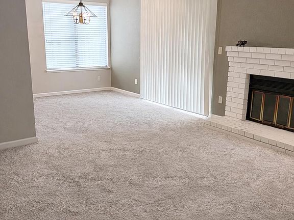 4th image of 801 Dover