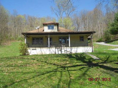 521 Southerland Branch Rd, Raven, VA, 24639