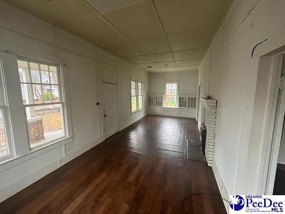 3rd image of 115 Hemphill Ave
