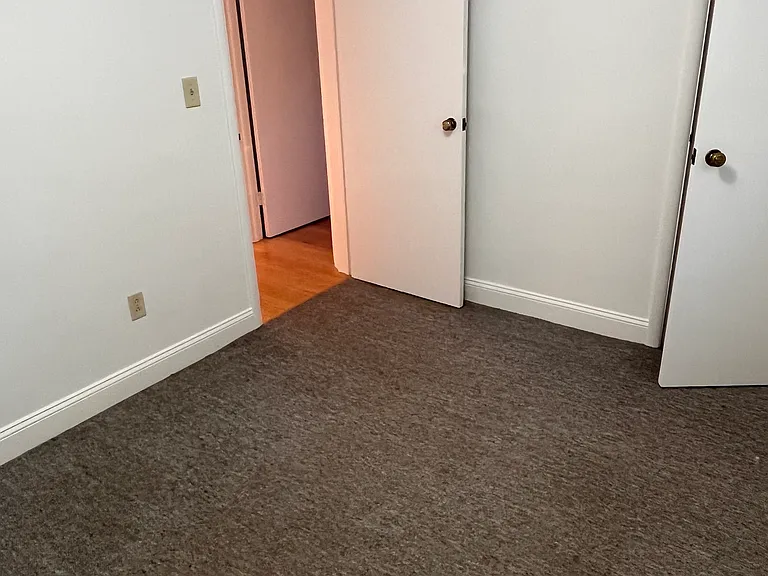 bedroom will have new carpeting-