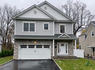 14 Wardell Rd, Livingston, NJ 07039