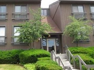 6300 Greenwood Pkwy APT 405, Northfield, OH 44067