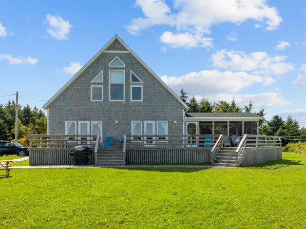 64 Lecky Cres, Darnley, PE C0B 1M0