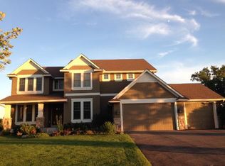 1635 Field Dr, Victoria, MN 55386