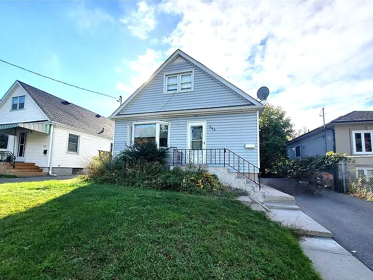 253 Sinclair Ave — Photo 3