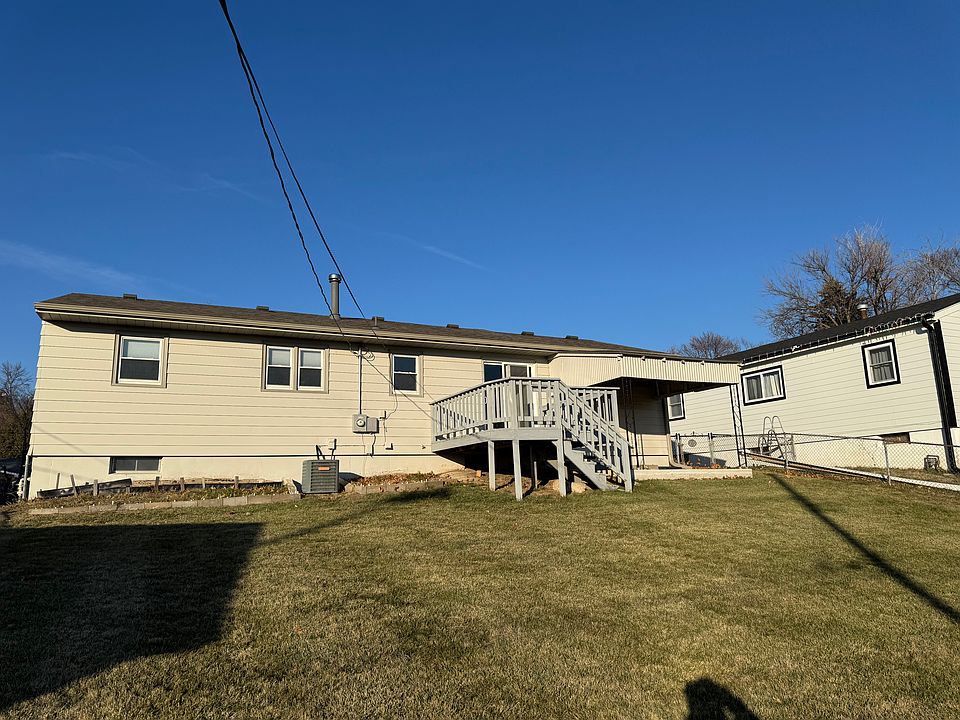 3517 Spruce St, Bellevue, NE 68147 | Zillow