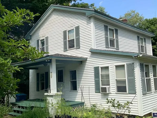 18 Fiske Hill Rd, Sturbridge, MA 01566