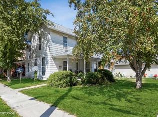 106-108 S Avenue B, Washington, IA 52353