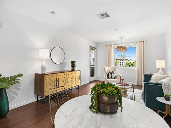 2382 Scholarship, Irvine, CA 92612