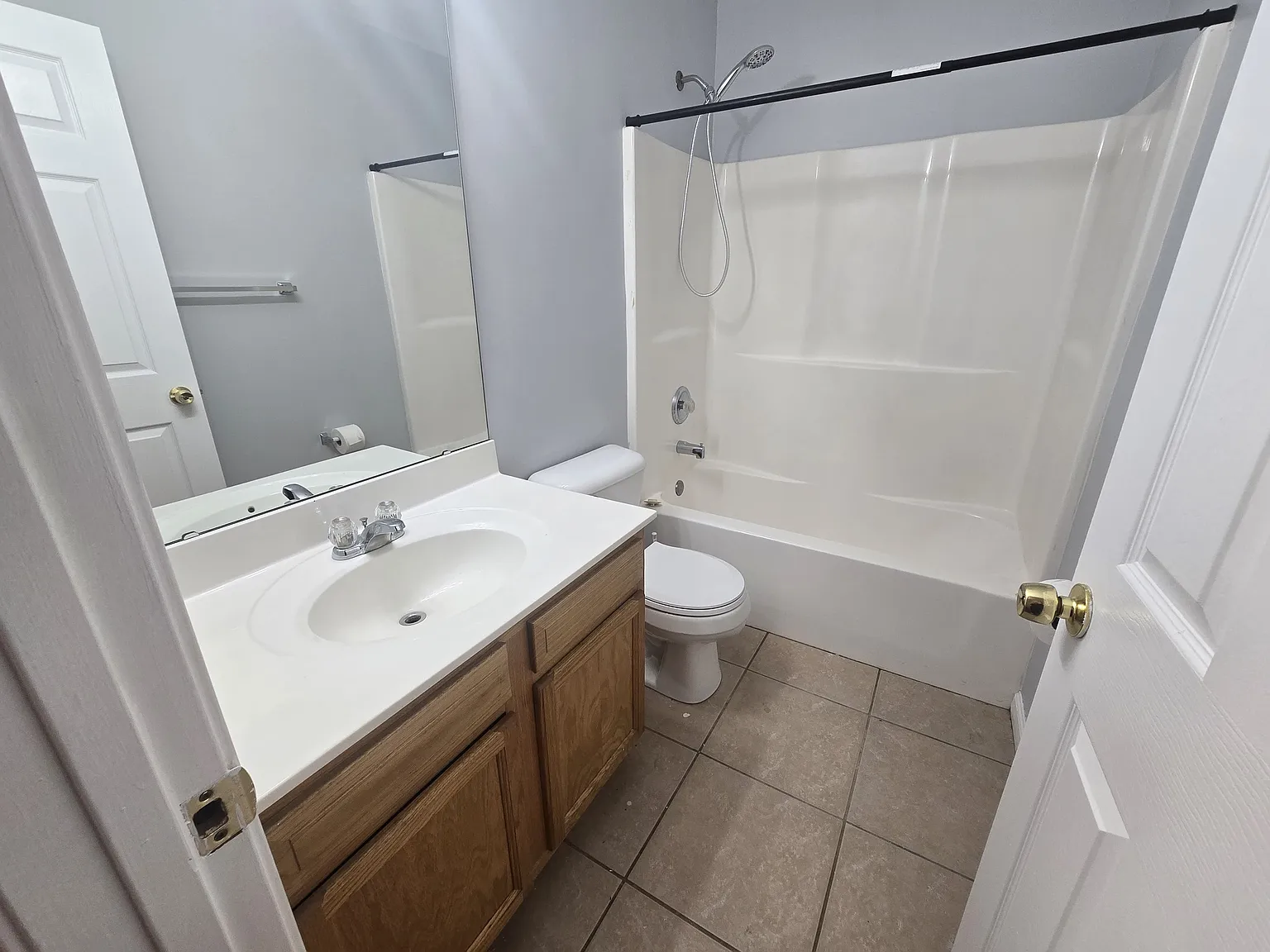 3 bed, 1.5 bath, 1100 sqft, $1,525 — Photo 4