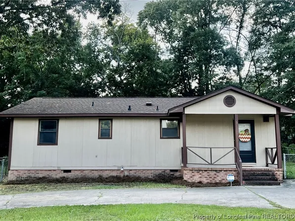 518 Mount Gilead Dr, Fayetteville, NC 28314
