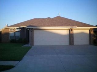 8200 Rambling Rd, Oklahoma City, OK 73132