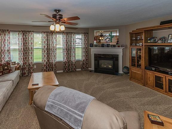 5th image of 19506 Forsythe Dr