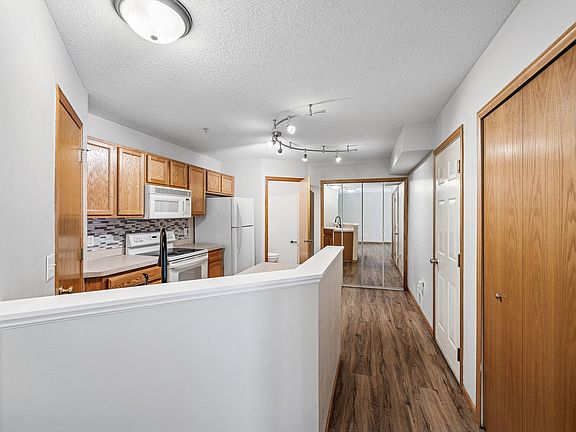 5th image of 1164 101st Ave Ne