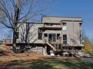 8140 Buck Ridge Rd, Cedar Falls, IA 50613