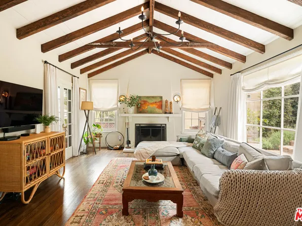 3734 Fredonia Dr, Los Angeles, CA 90068