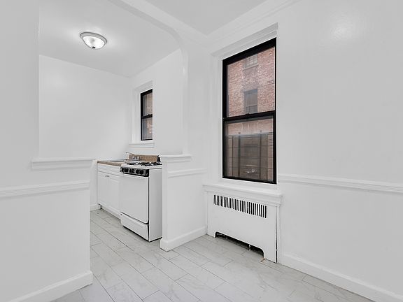 2nd image of 3000 Valentine Ave APT 3C
