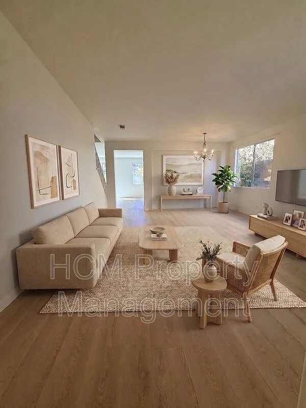 4 bed, 3.0 bath, 3114 sqft, $6,250 — Photo 4