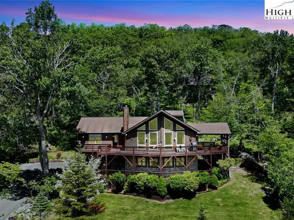 838 Shelter Rock Circle, Sugar Mountain, NC 28604