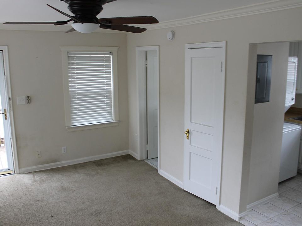 1st image of 931 Cedar St APT 5