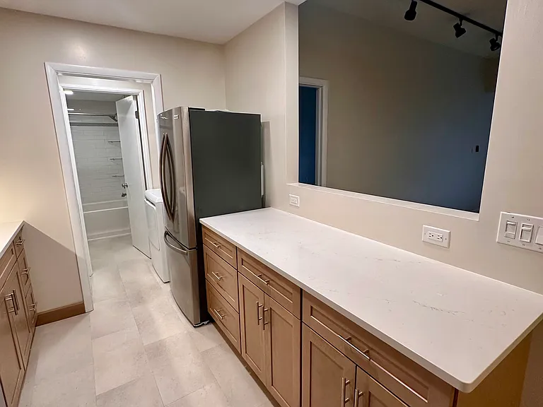 1071 Lancaster Blvd #12 — Photo 6