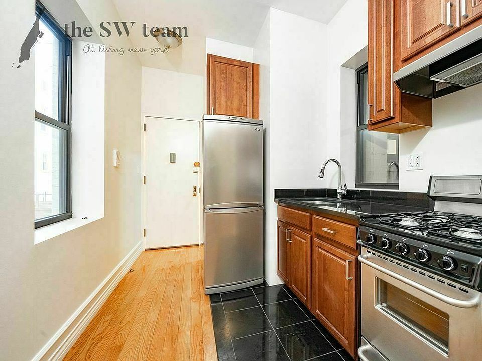 2nd image of 54 W 106th St #1BB