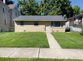 2402 Gilboa Ave, Zion, IL 60099