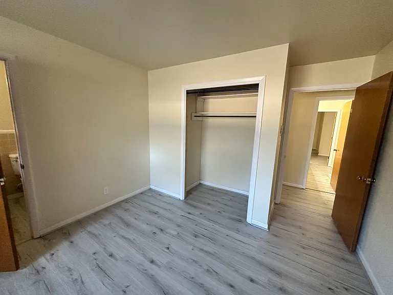 1747 N McCart St — Photo 11