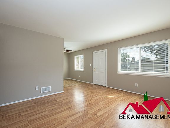 4th image of 17047 Ivanhoe St