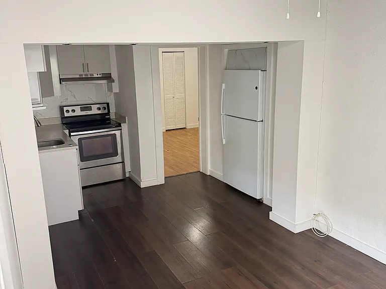 578 NE 64th St #3 — Photo 7