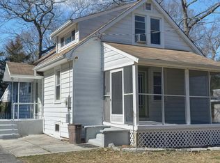 32 Monmouth Ave, Clementon, NJ 08021