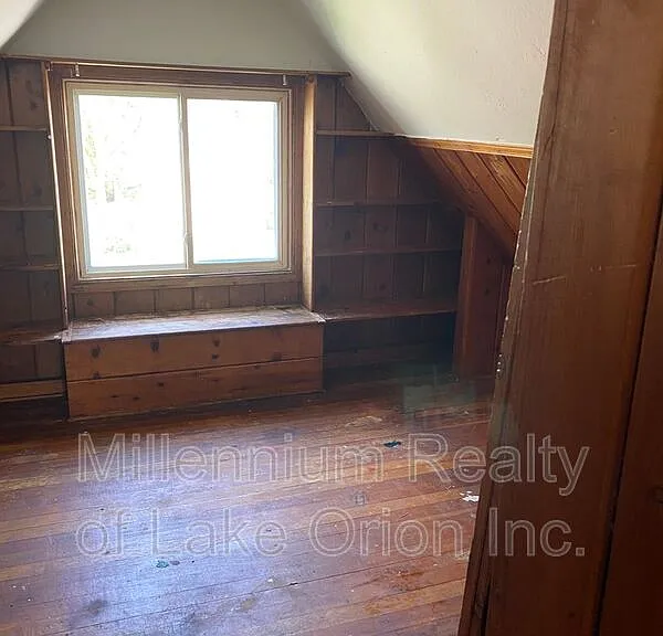 638 Joslyn Ave — Photo 17