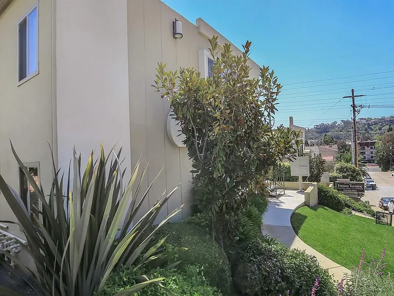 Fresno Terrace — Photo 23