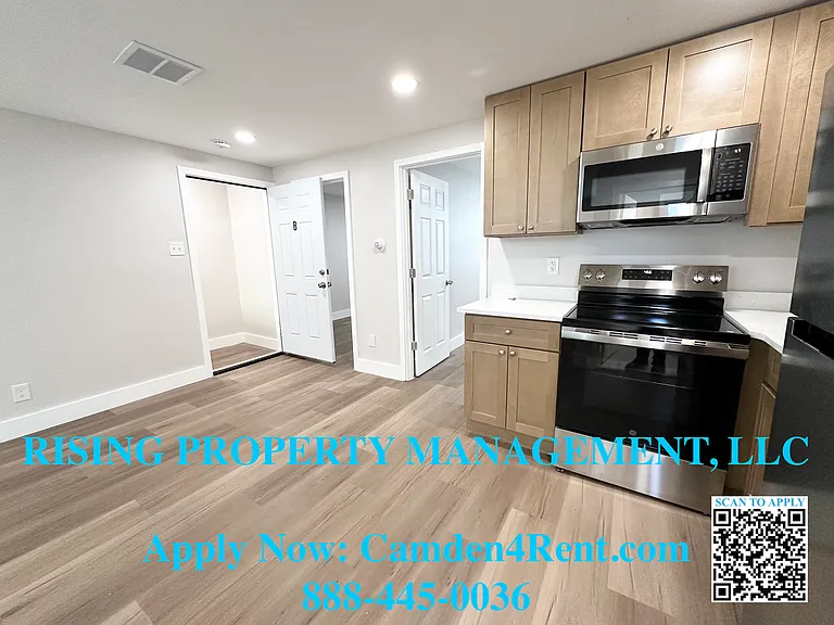 1566 Bradley Ave — Photo 21