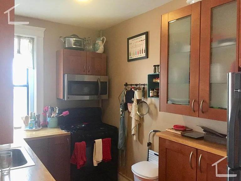 9 Lothian Rd #5 — Photo 8