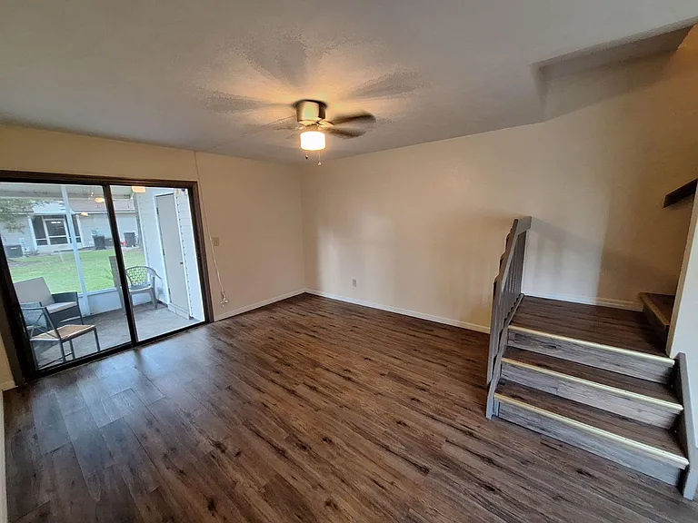 6111 SW 8th Pl — Photo 23
