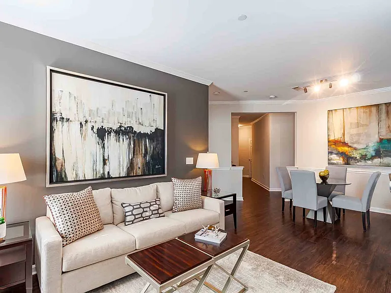 Edgewood Apartments — Photo 40