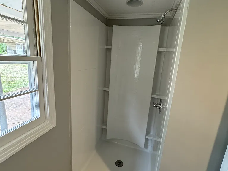 130 1st Ave — Photo 10