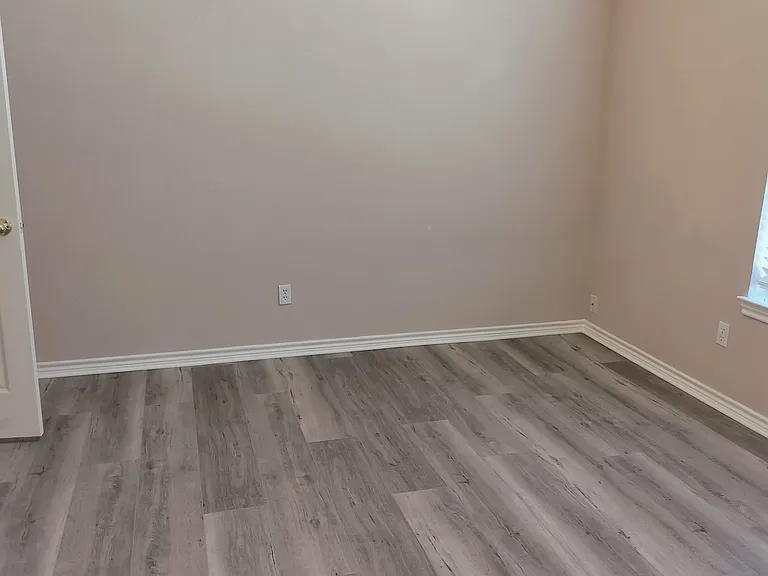 8001 Case Dr — Photo 83
