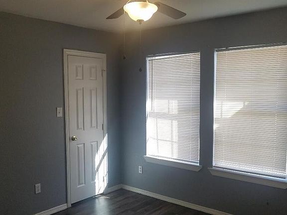 5th image of 610 Stafford Dr