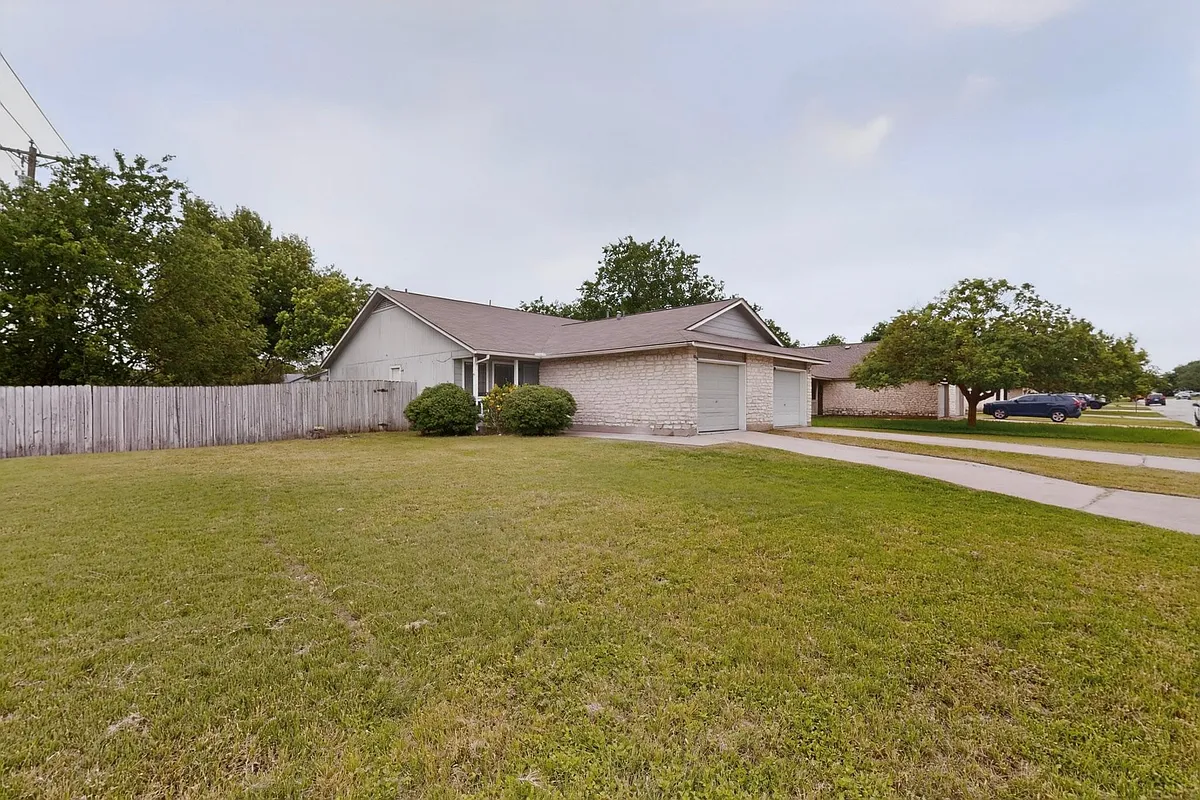 Building Photo - 1115 Woodlief Trl