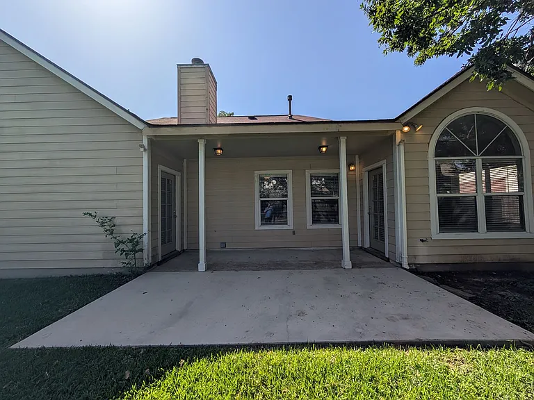 947 River Rock — Photo 34