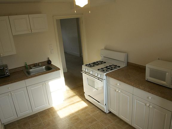 Large eat-in kitchen