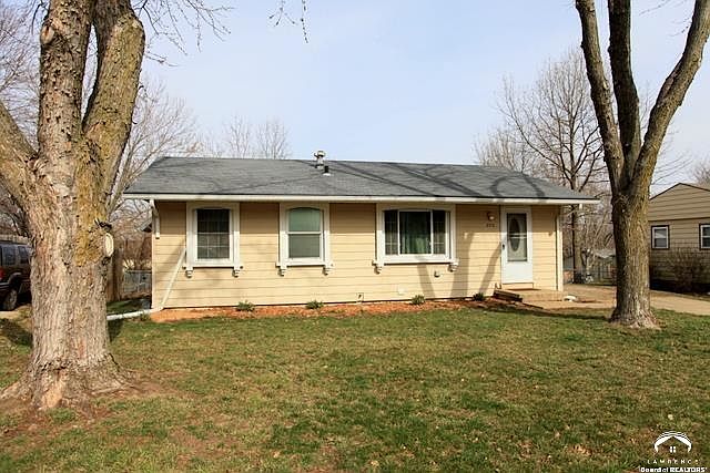 2713  Bonanza St Lawrence, KS listing photo #1
