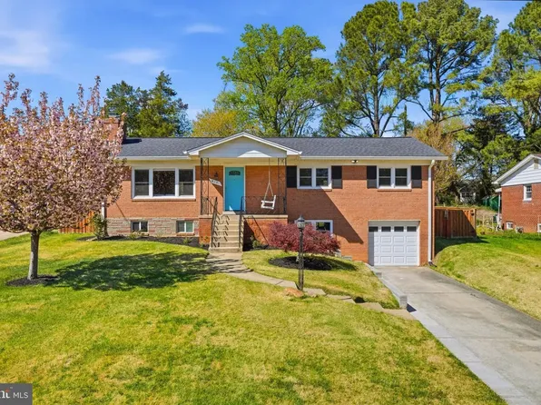 810 Venice Dr, Silver Spring, MD 20904
