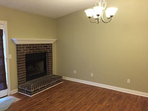 3rd image of 3481 W Yale St