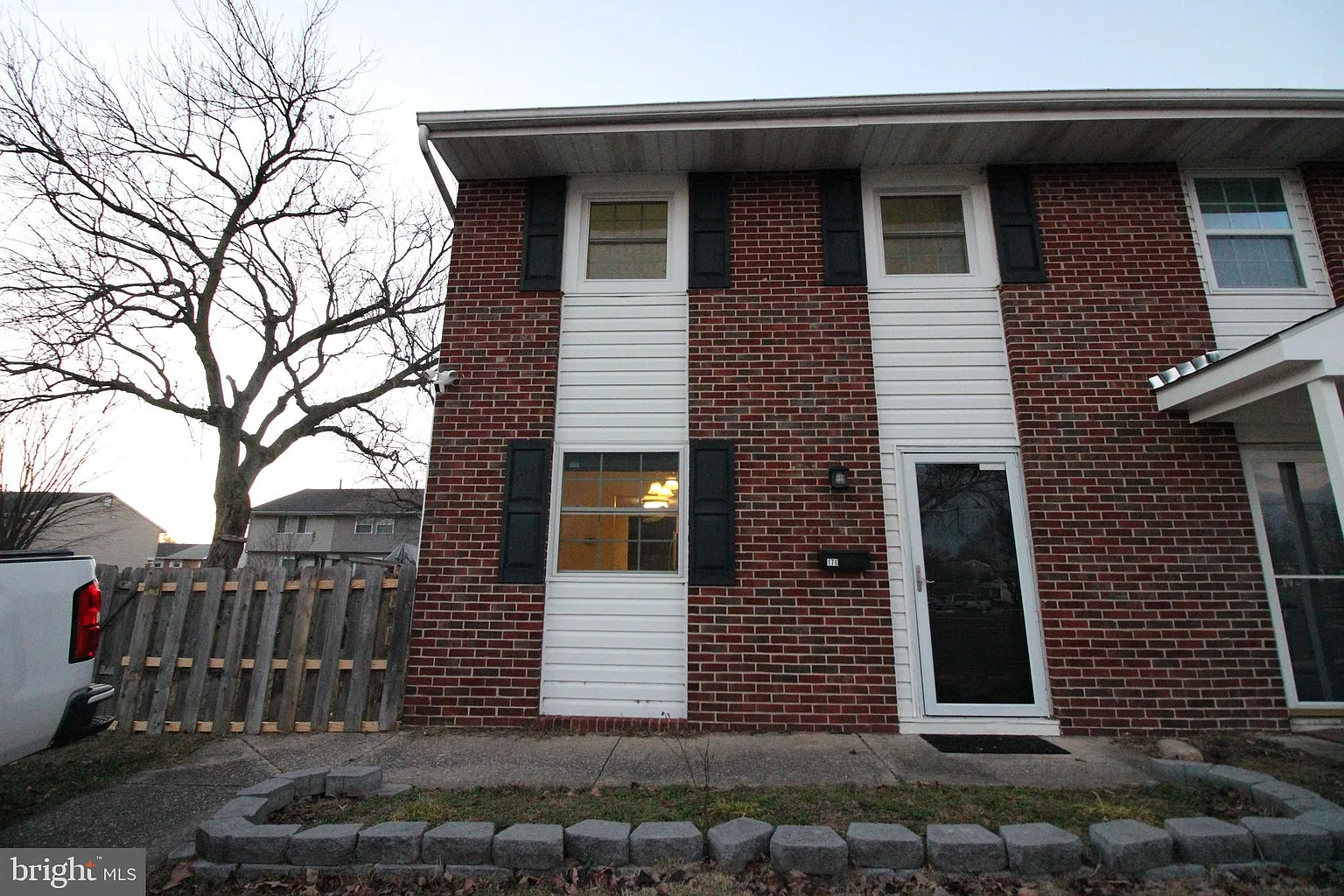 176 Seagull Dr photo 1