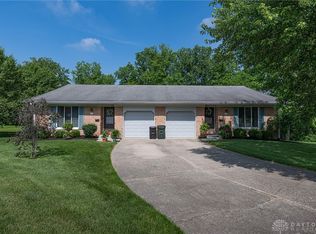 711-713 Red Deer Ln, Miamisburg, OH 45342