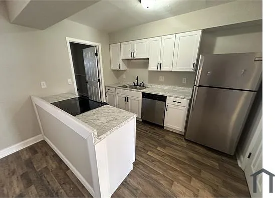 2308 Applebee Way — Photo 3