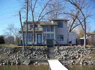 6730 W South Lake Gage Dr, Angola, IN 46703